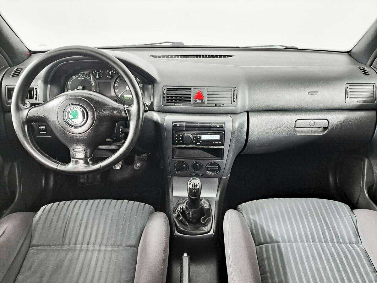 Skoda Octavia с пробегом — 2007 год. Фото: #9