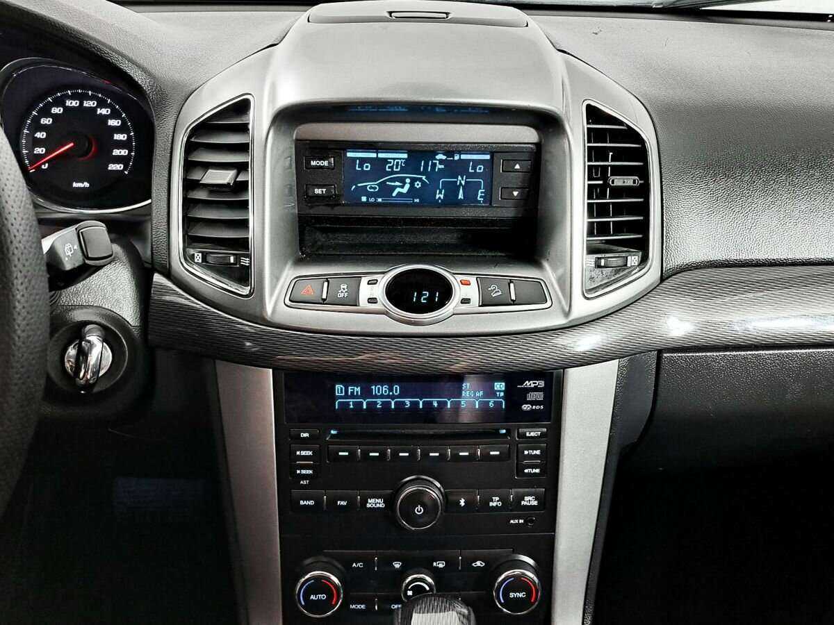 Chevrolet Captiva с пробегом — 2014 год. Фото: #14
