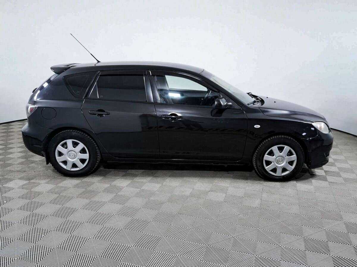 Mazda 3 с пробегом — 2008 год. Фото: #1
