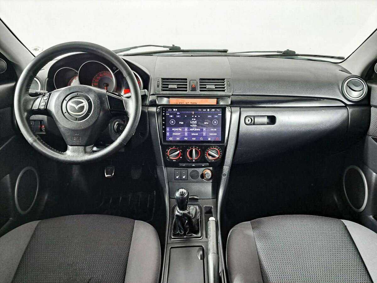 Mazda 3 с пробегом — 2008 год. Фото: #10