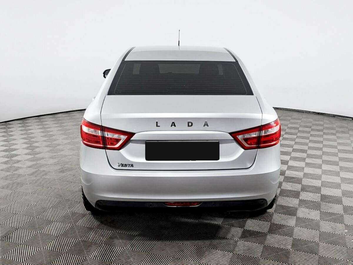 Lada (ВАЗ) Vesta с пробегом — 2020 год. Фото: #3