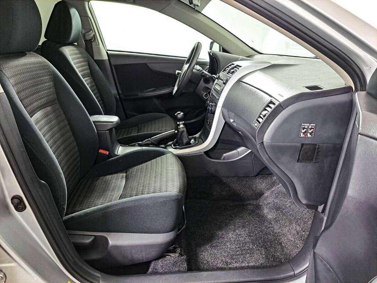 Toyota Corolla с пробегом — 2010 год. Фото: #8