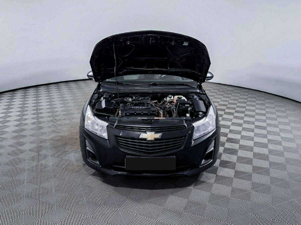 Chevrolet Cruze с пробегом — 2013 год. Фото: #8