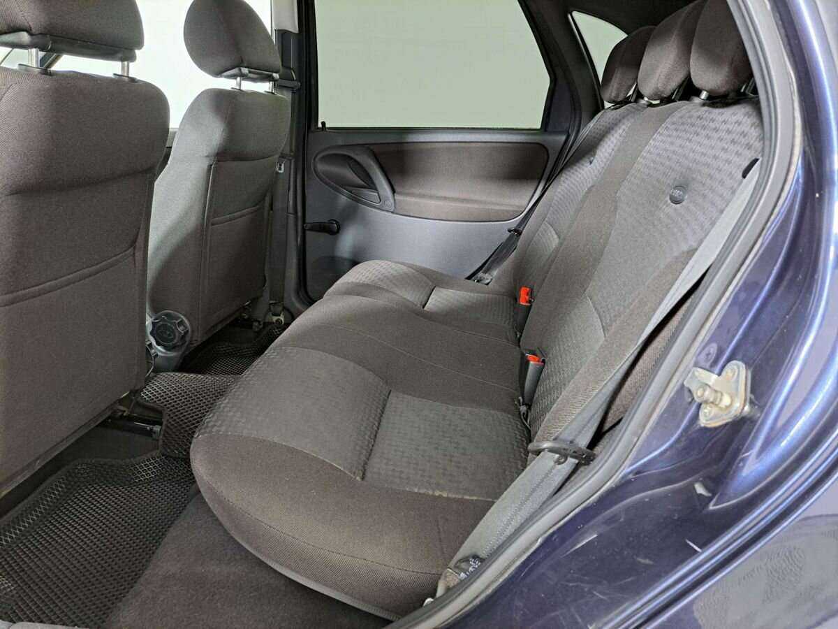 Lada (ВАЗ) Kalina с пробегом — 2013 год. Фото: #9