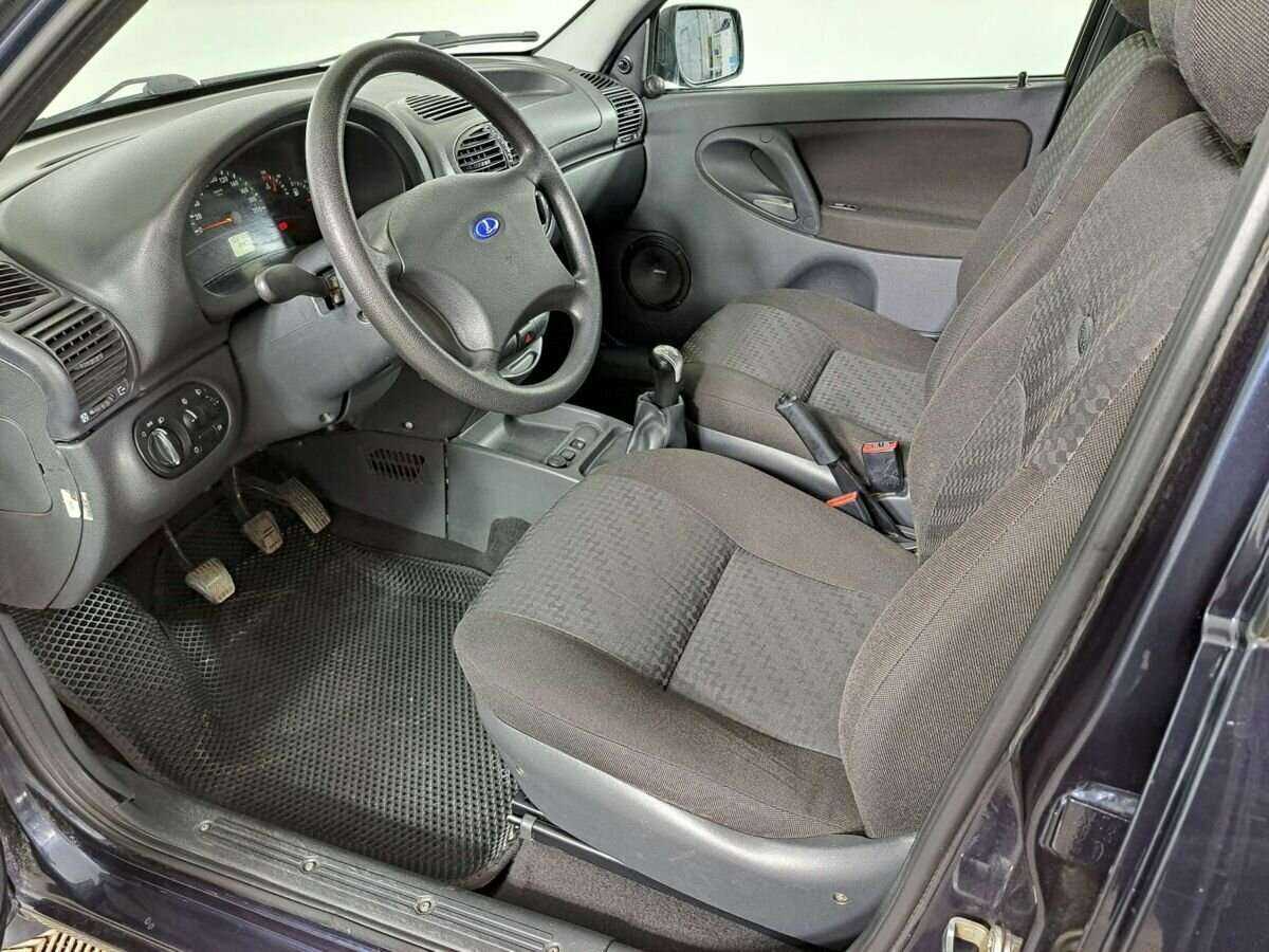 Lada (ВАЗ) Kalina с пробегом — 2013 год. Фото: #13