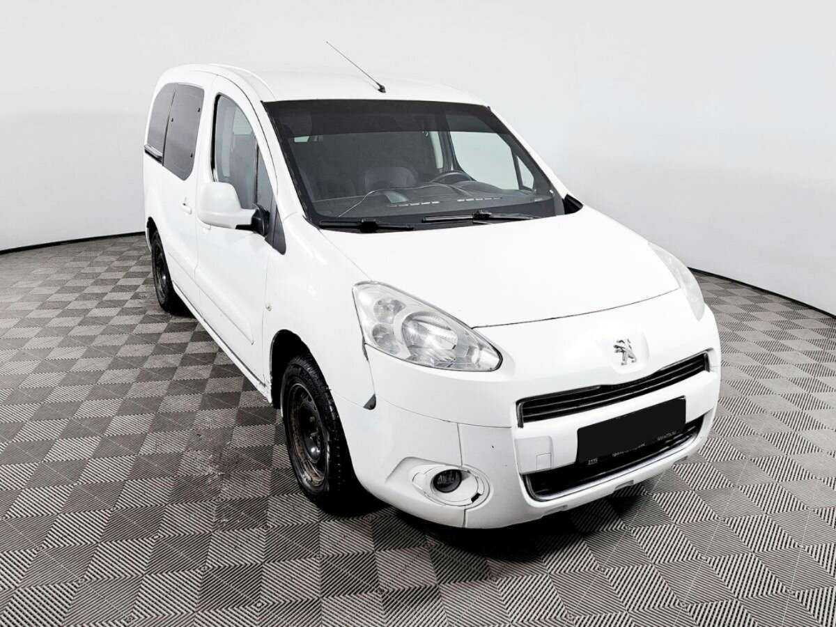 Peugeot Partner с пробегом — 2012 год. Фото: #2