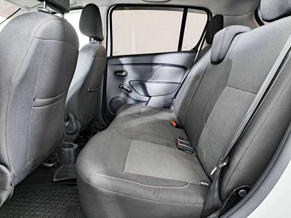 Renault Sandero с пробегом — 2019 год. Фото: #9