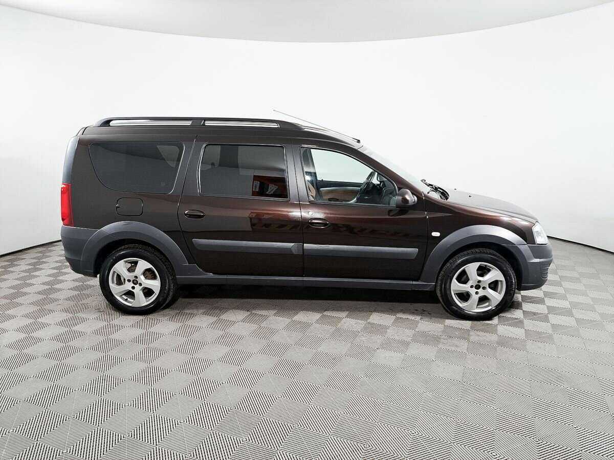 Lada (ВАЗ) Largus с пробегом — 2019 год. Фото: #3