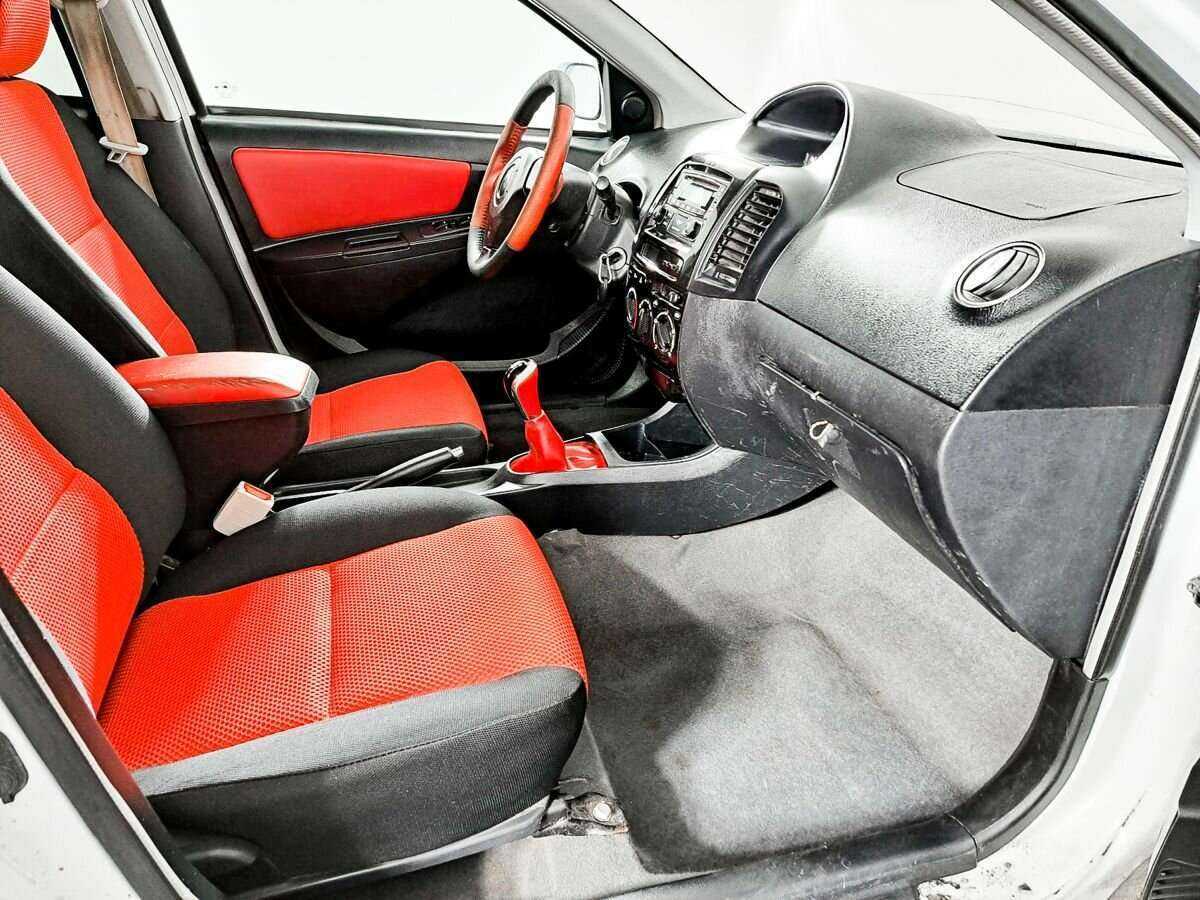 Geely MK Cross с пробегом — 2012 год. Фото: #8