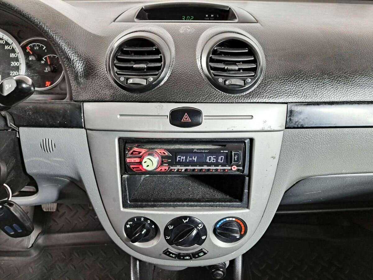 Chevrolet Lacetti с пробегом — 2006 год. Фото: #12