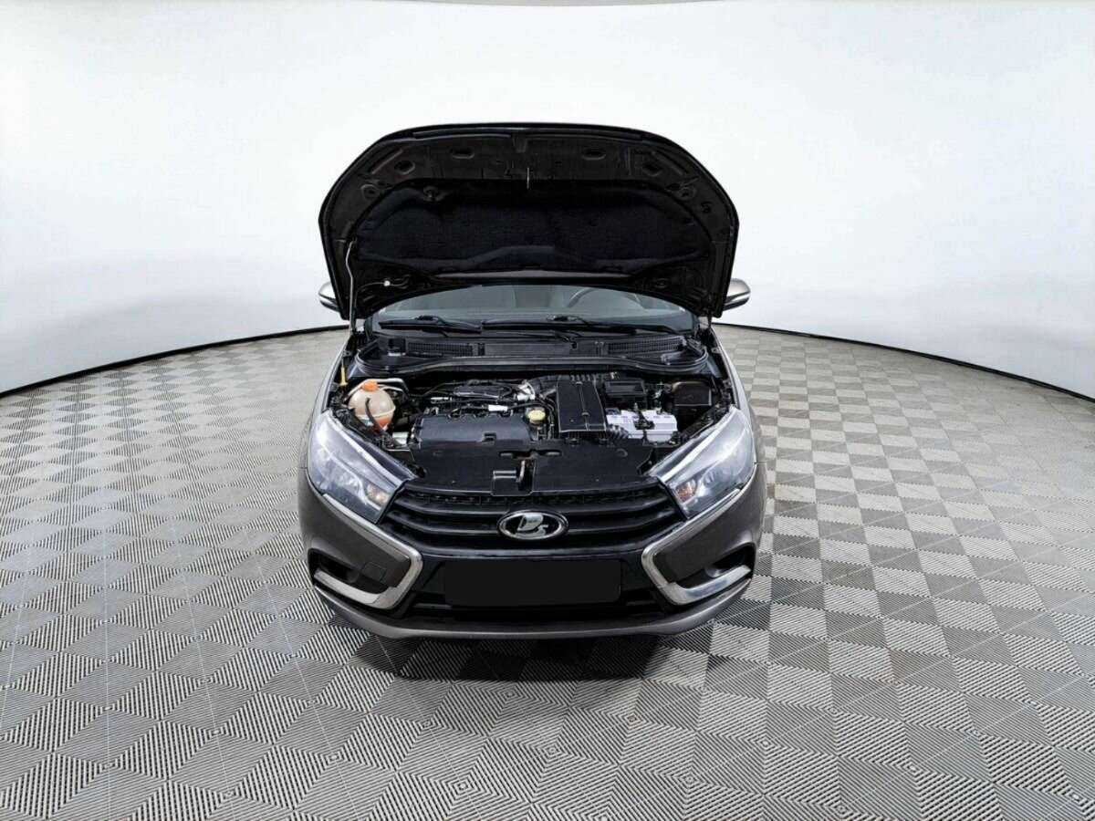 Lada (ВАЗ) Vesta с пробегом — 2018 год. Фото: #8