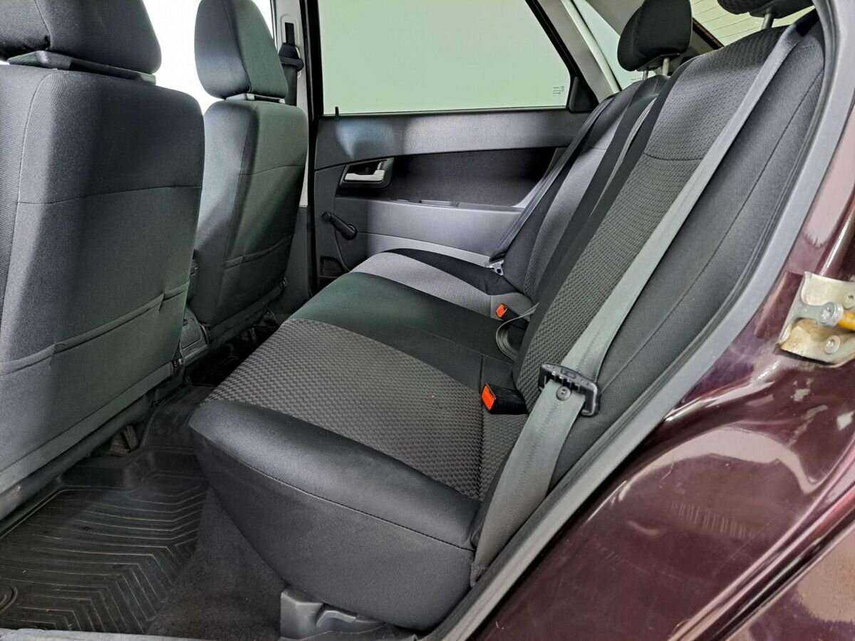 Lada (ВАЗ) Priora с пробегом — 2012 год. Фото: #9