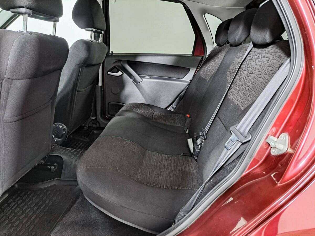 Lada (ВАЗ) Kalina с пробегом — 2013 год. Фото: #11