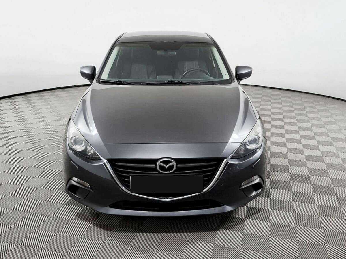 Mazda 3 с пробегом — 2014 год. Фото: #1