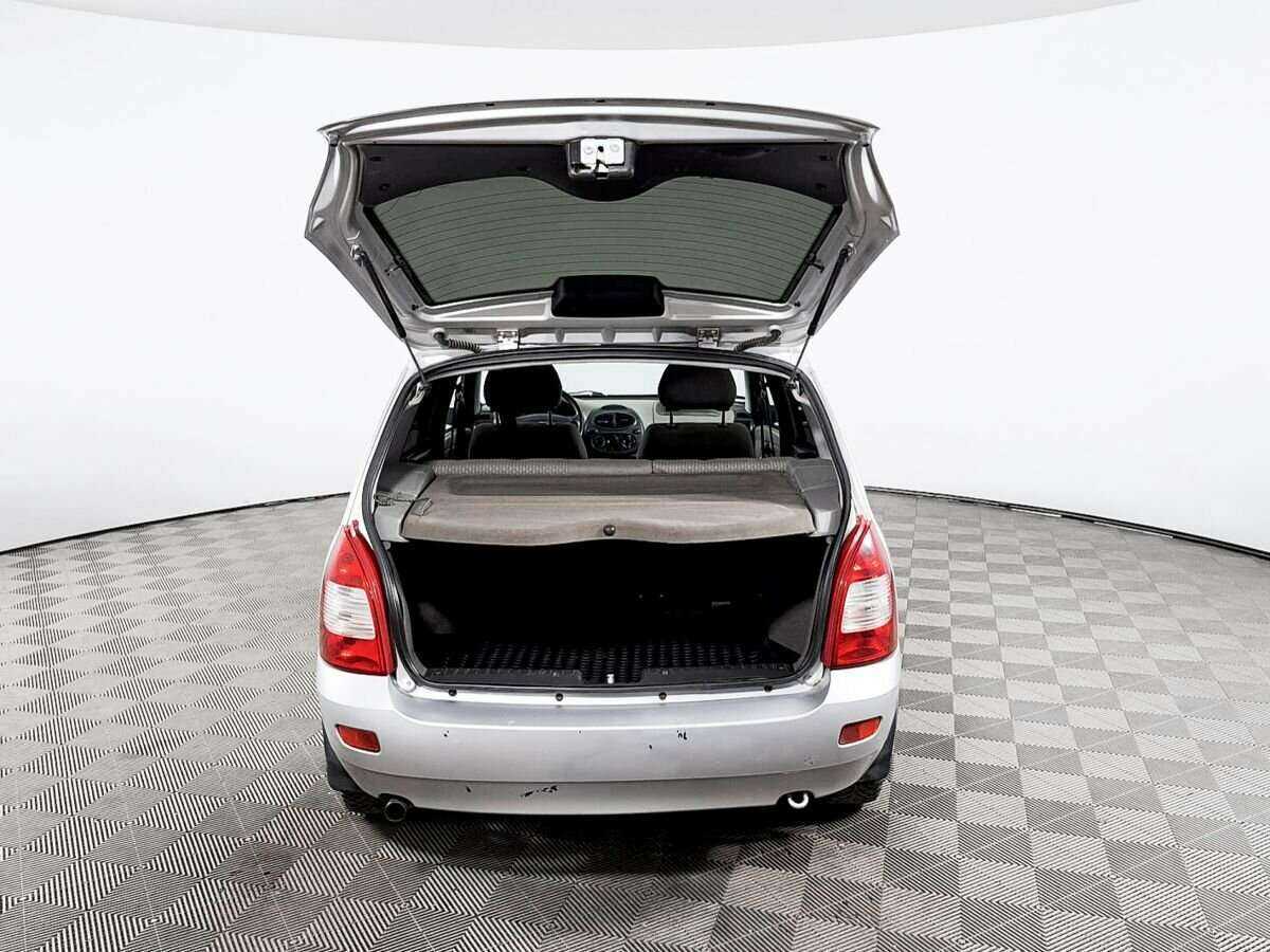 Lada (ВАЗ) Kalina с пробегом — 2011 год. Фото: #9