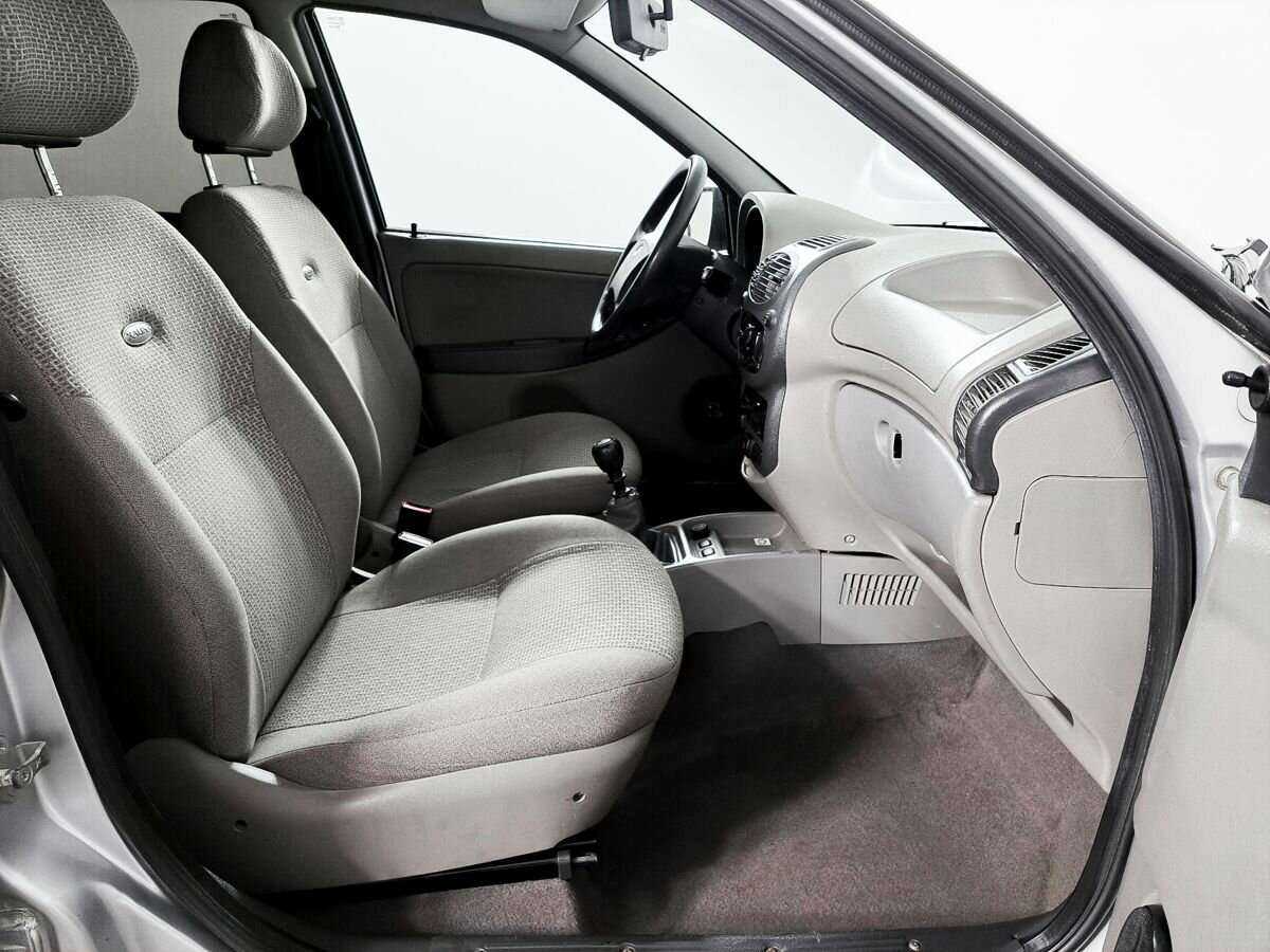 Lada (ВАЗ) Kalina с пробегом — 2011 год. Фото: #10