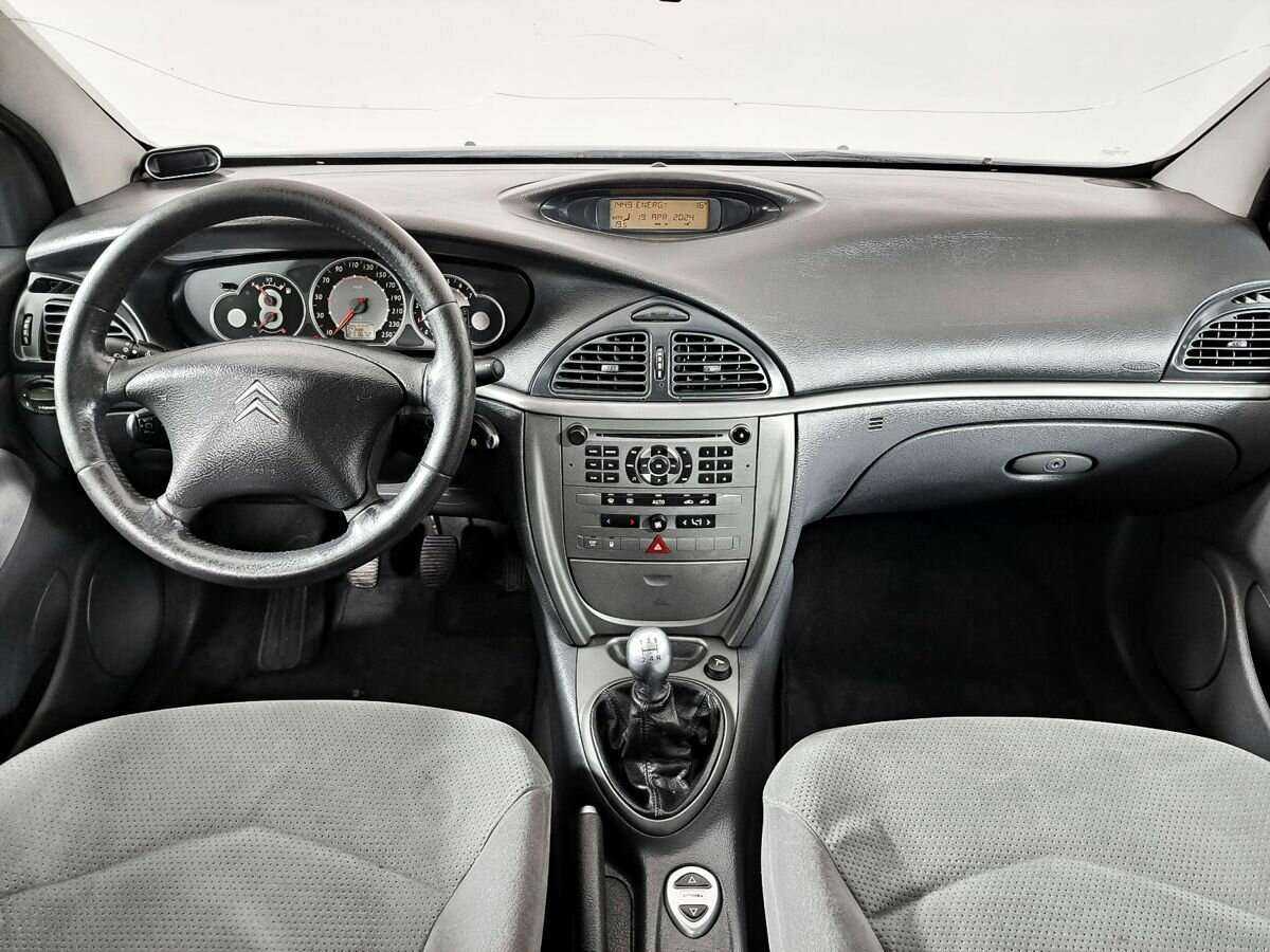 Citroen C5 с пробегом — 2005 год. Фото: #10