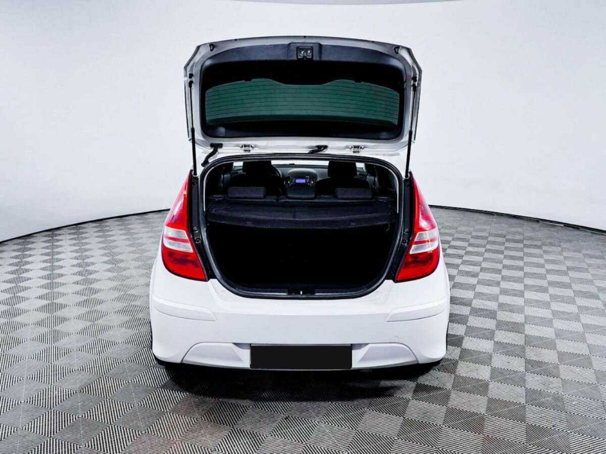 Hyundai i30 с пробегом — 2011 год. Фото: #9