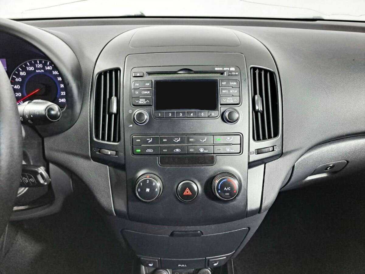 Hyundai i30 с пробегом — 2011 год. Фото: #14