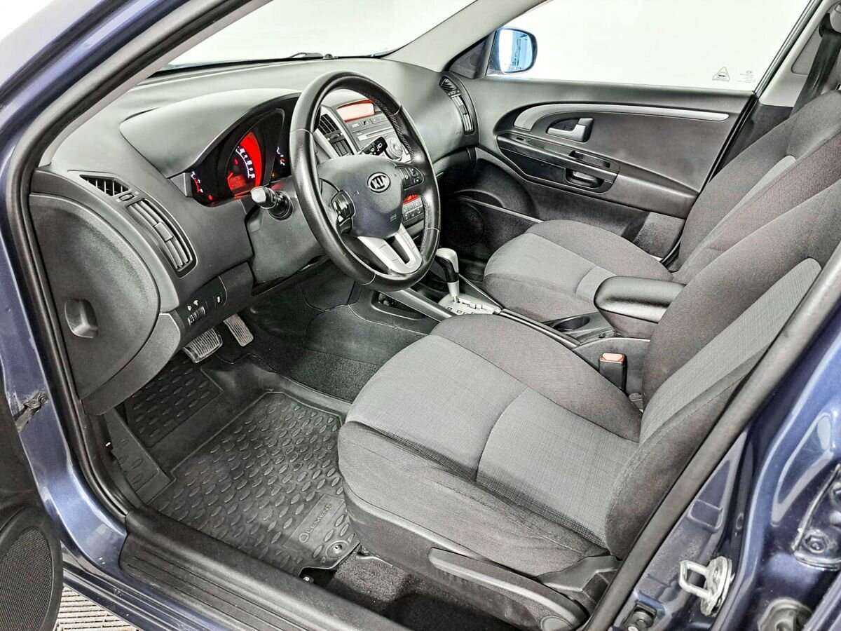 Kia Ceed с пробегом — 2010 год. Фото: #13