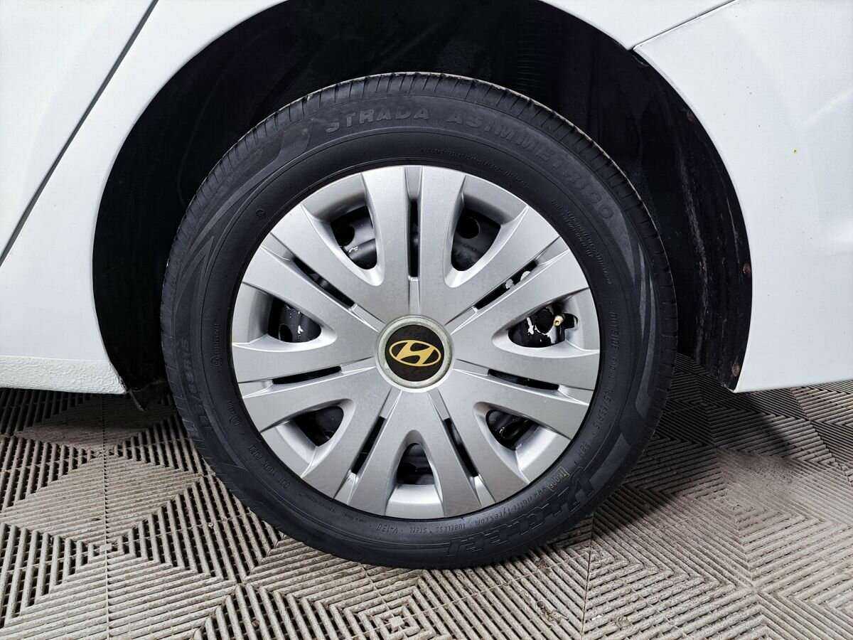 Hyundai Solaris с пробегом — 2017 год. Фото: #16