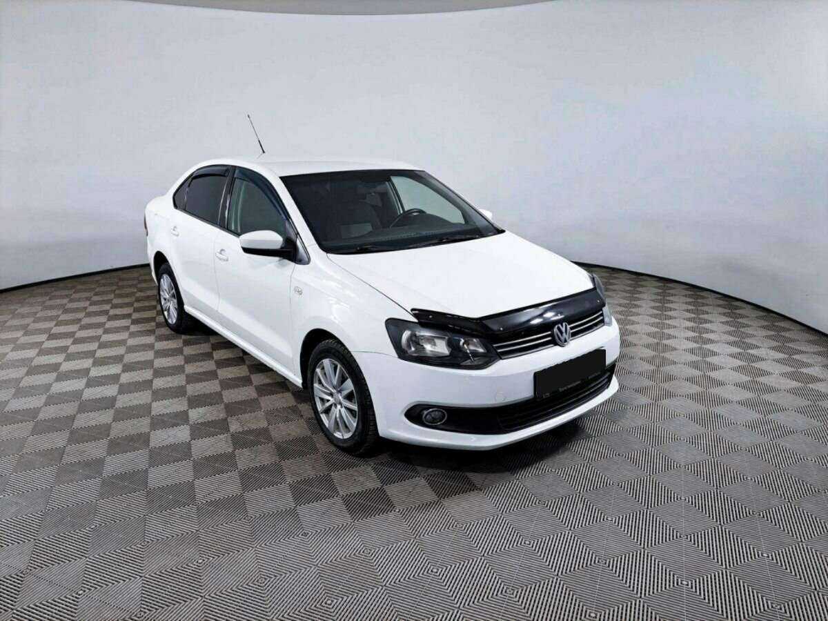 Volkswagen Polo с пробегом — 2012 год. Фото: #1