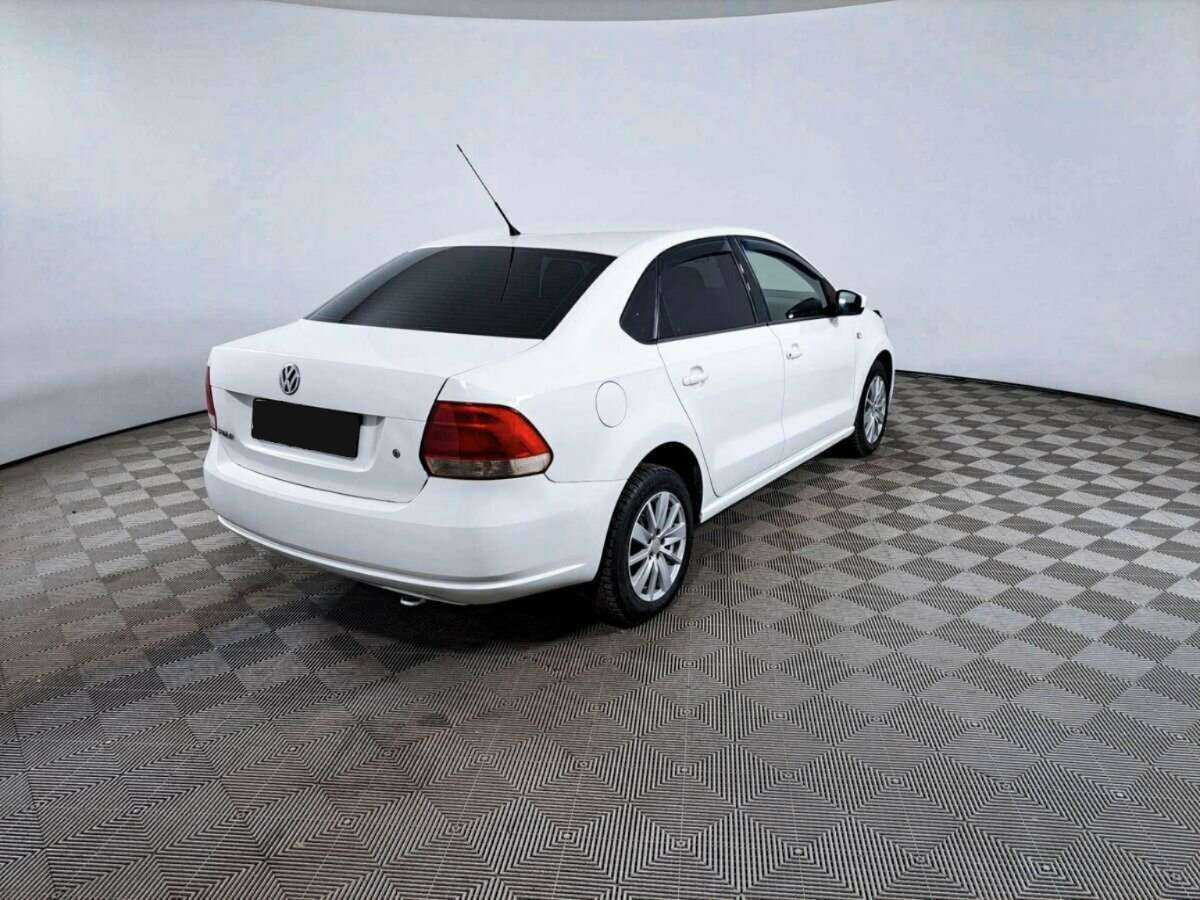 Volkswagen Polo с пробегом — 2012 год. Фото: #3