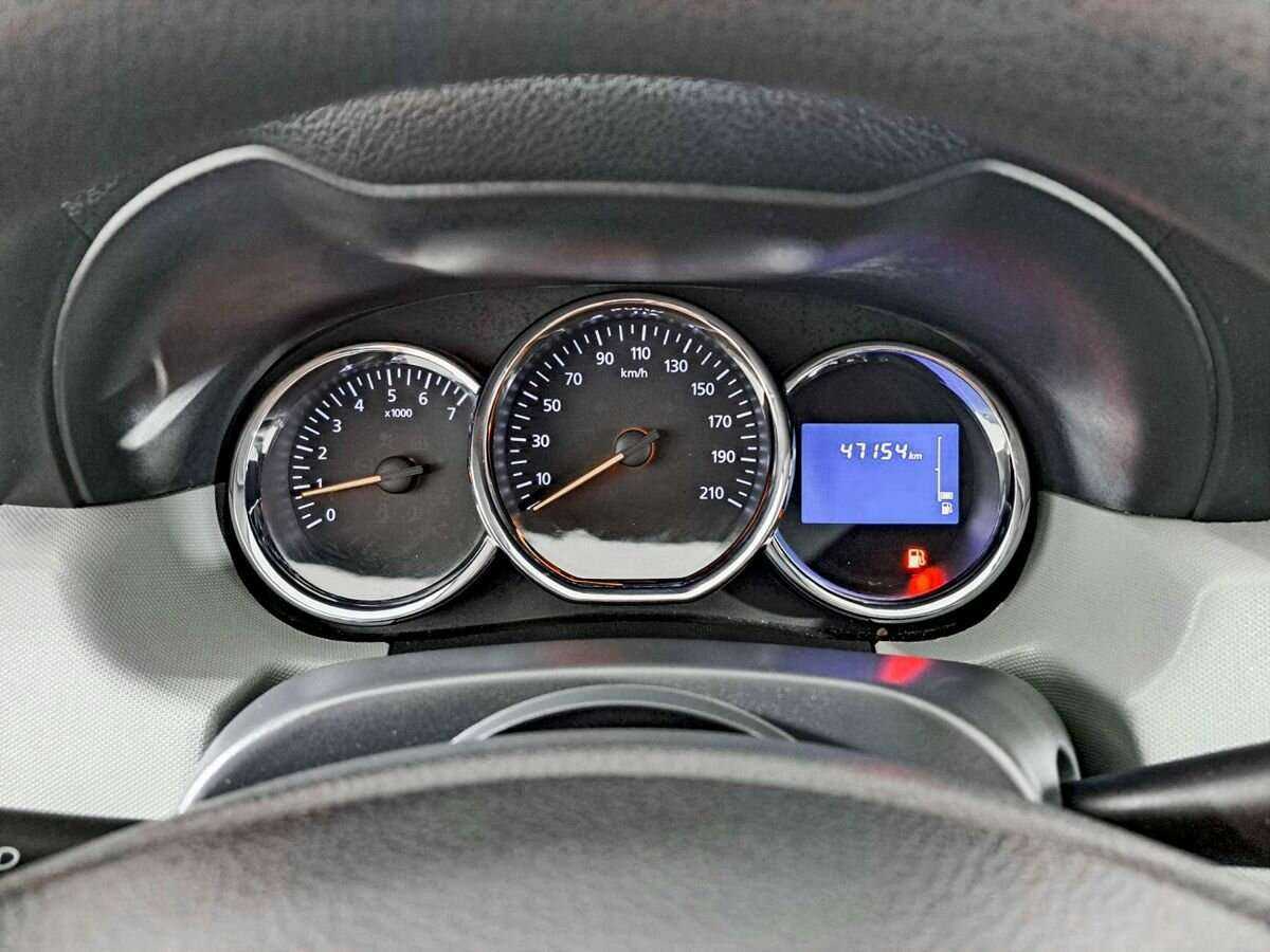 Renault Duster с пробегом — 2017 год. Фото: #10