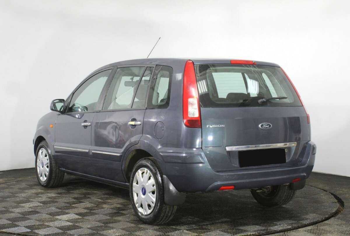 Ford Fusion с пробегом — 2011 год. Фото: #5