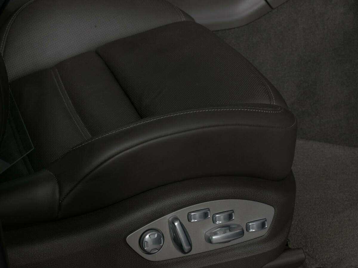 Porsche Macan с пробегом — 2014 год. Фото: #13