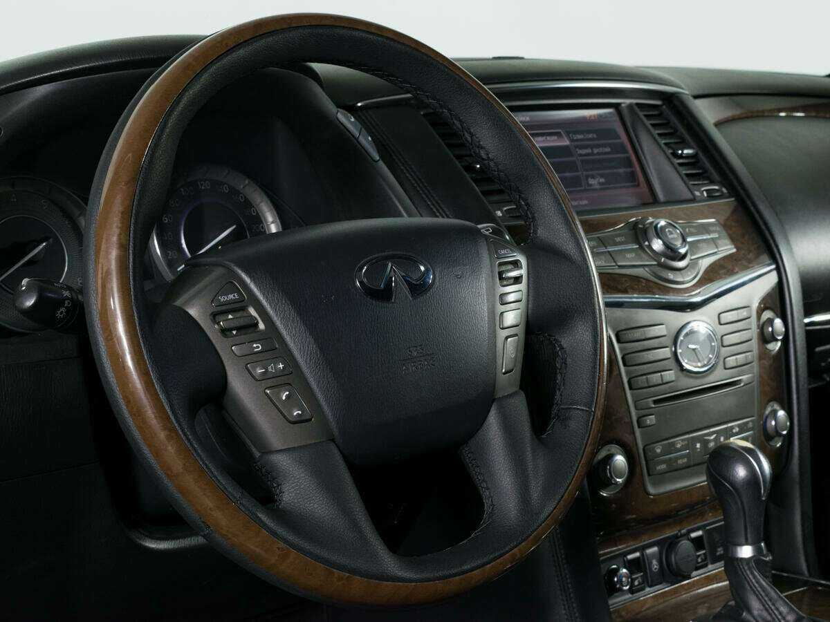 Infiniti QX56 с пробегом — 2011 год. Фото: #14