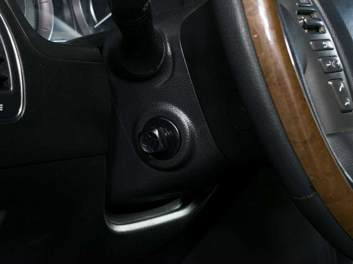 Infiniti QX56 с пробегом — 2011 год. Фото: #15