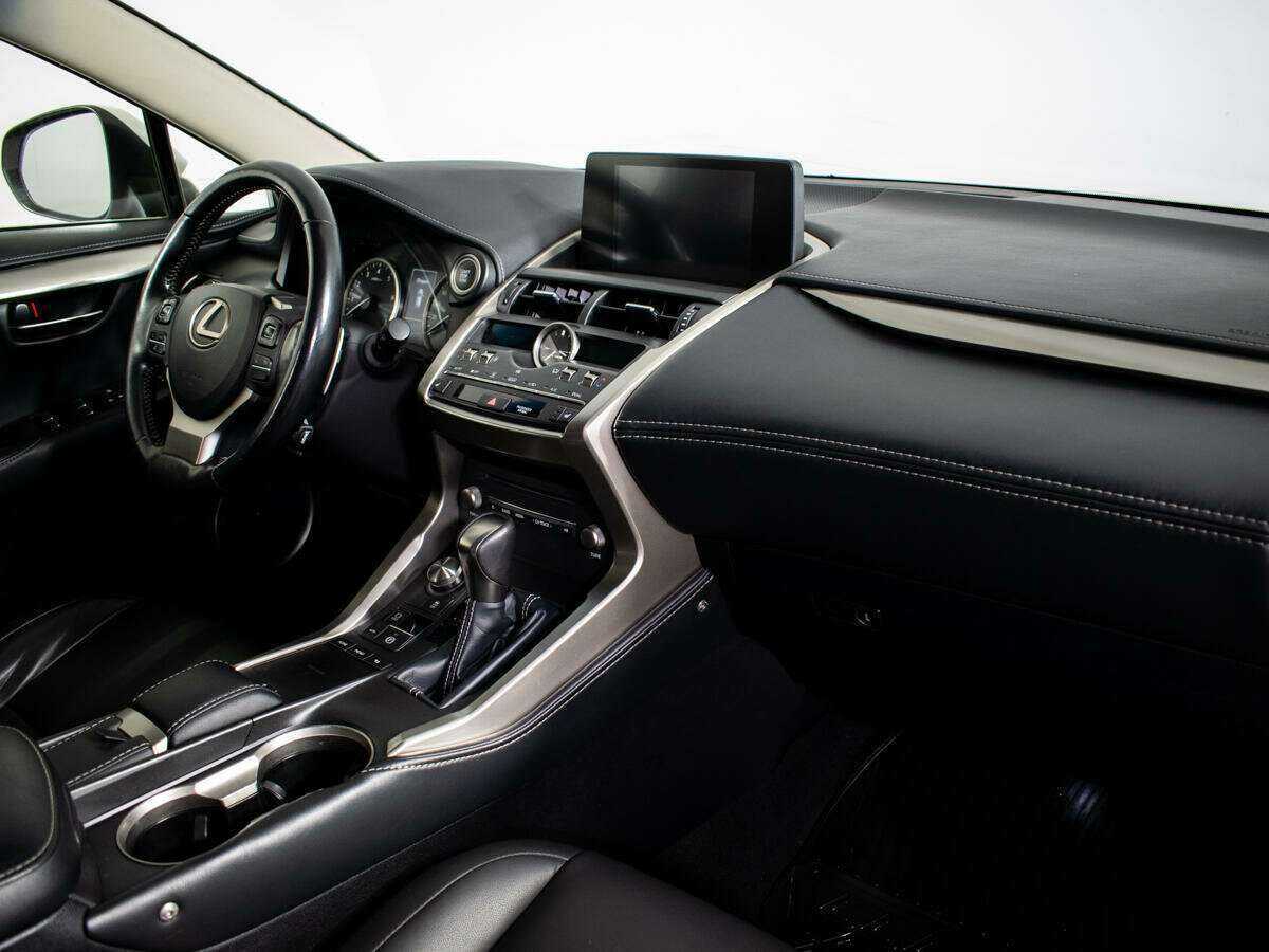 Lexus NX с пробегом — 2017 год. Фото: #6