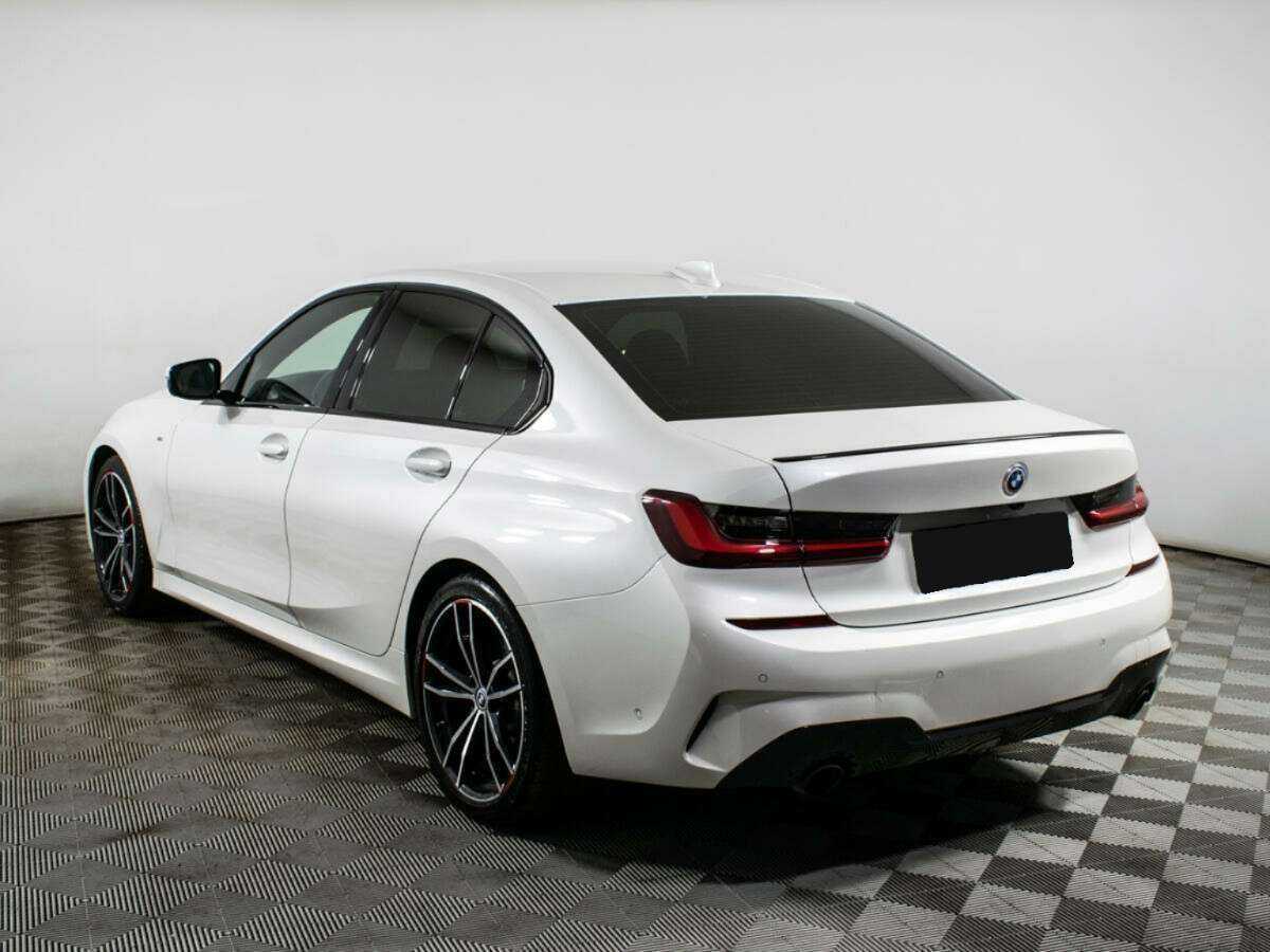 BMW 3 серии с пробегом — 2021 год. Фото: #5