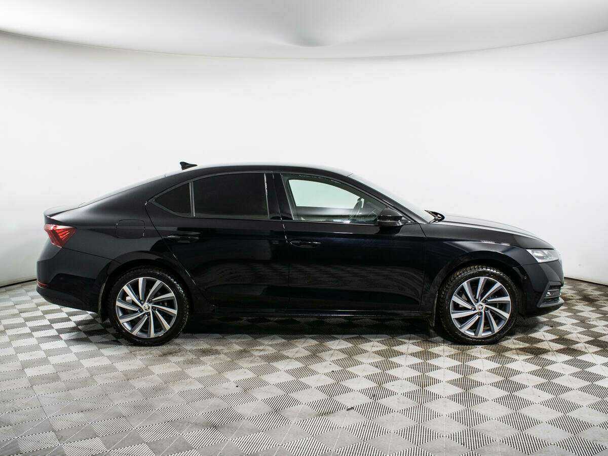 Skoda Octavia с пробегом — 2021 год. Фото: #3