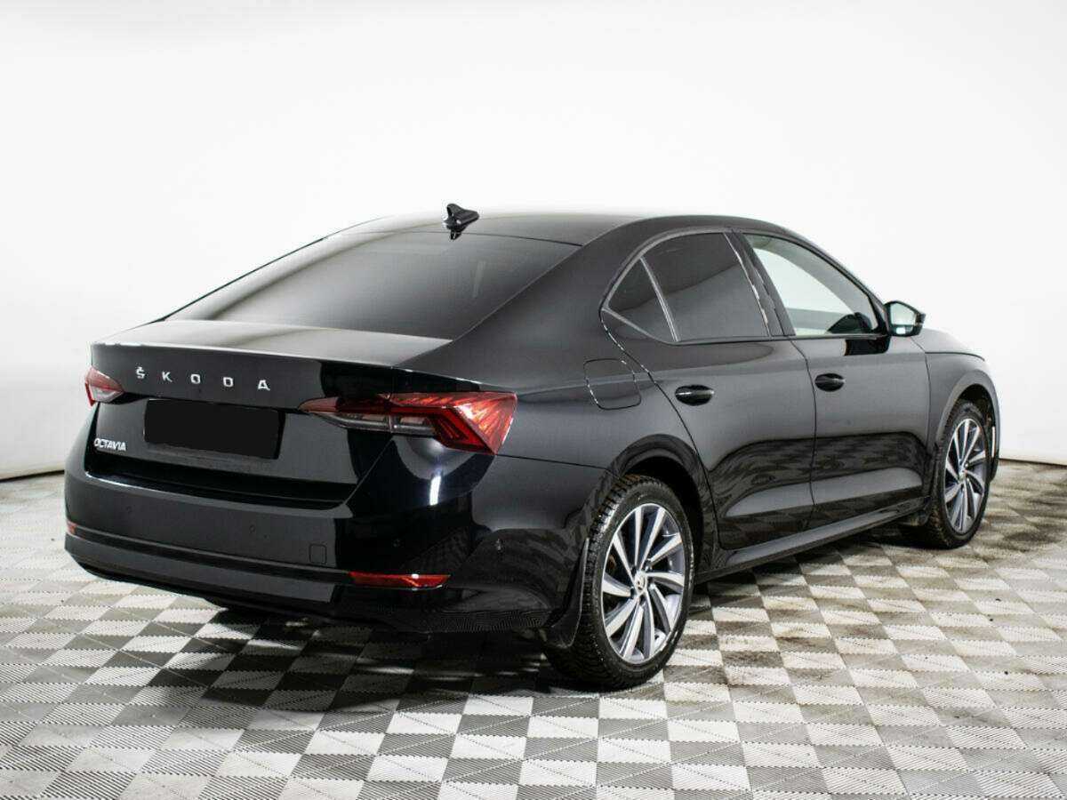 Skoda Octavia с пробегом — 2021 год. Фото: #4