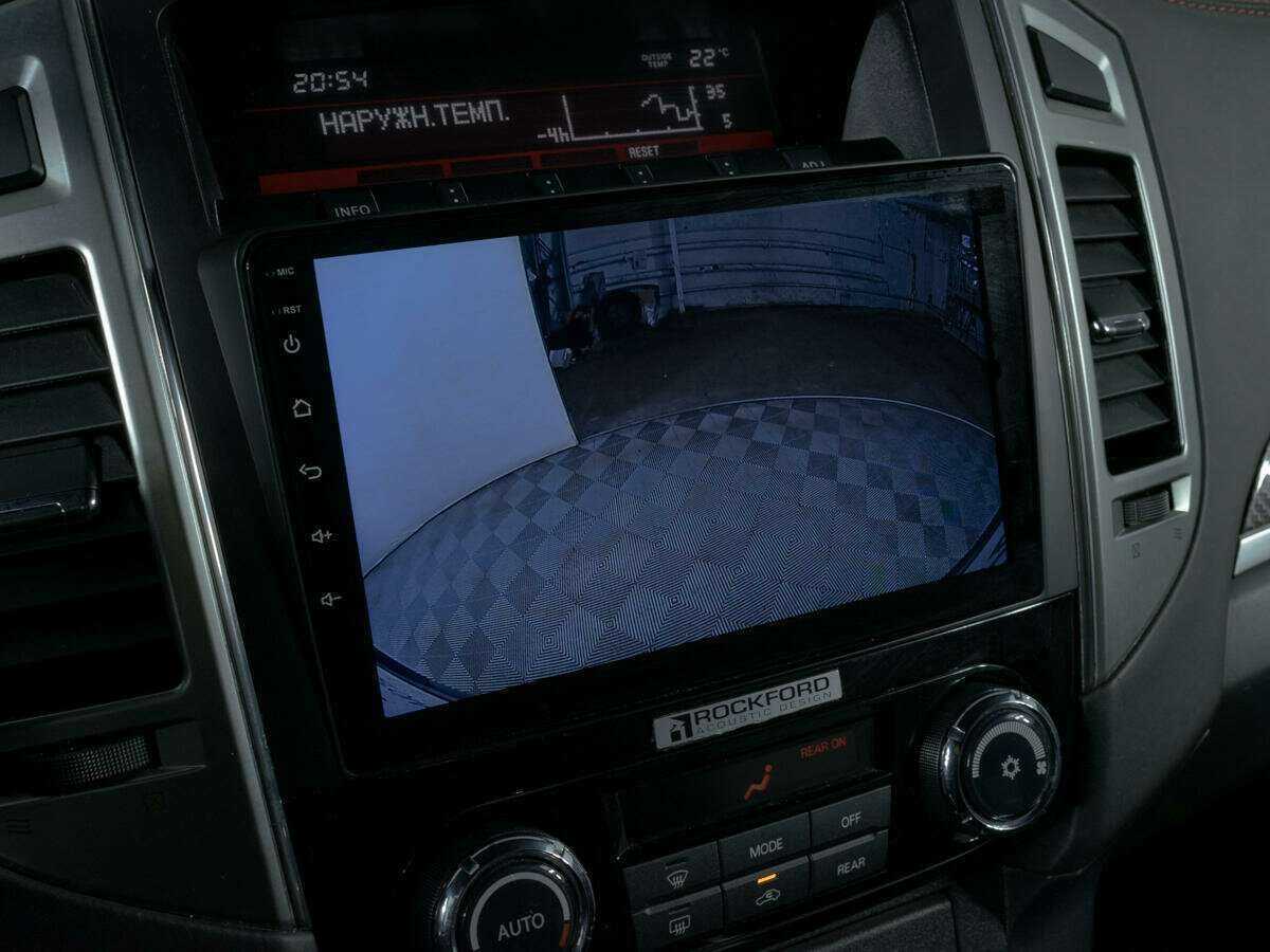 Mitsubishi Pajero с пробегом — 2019 год. Фото: #15