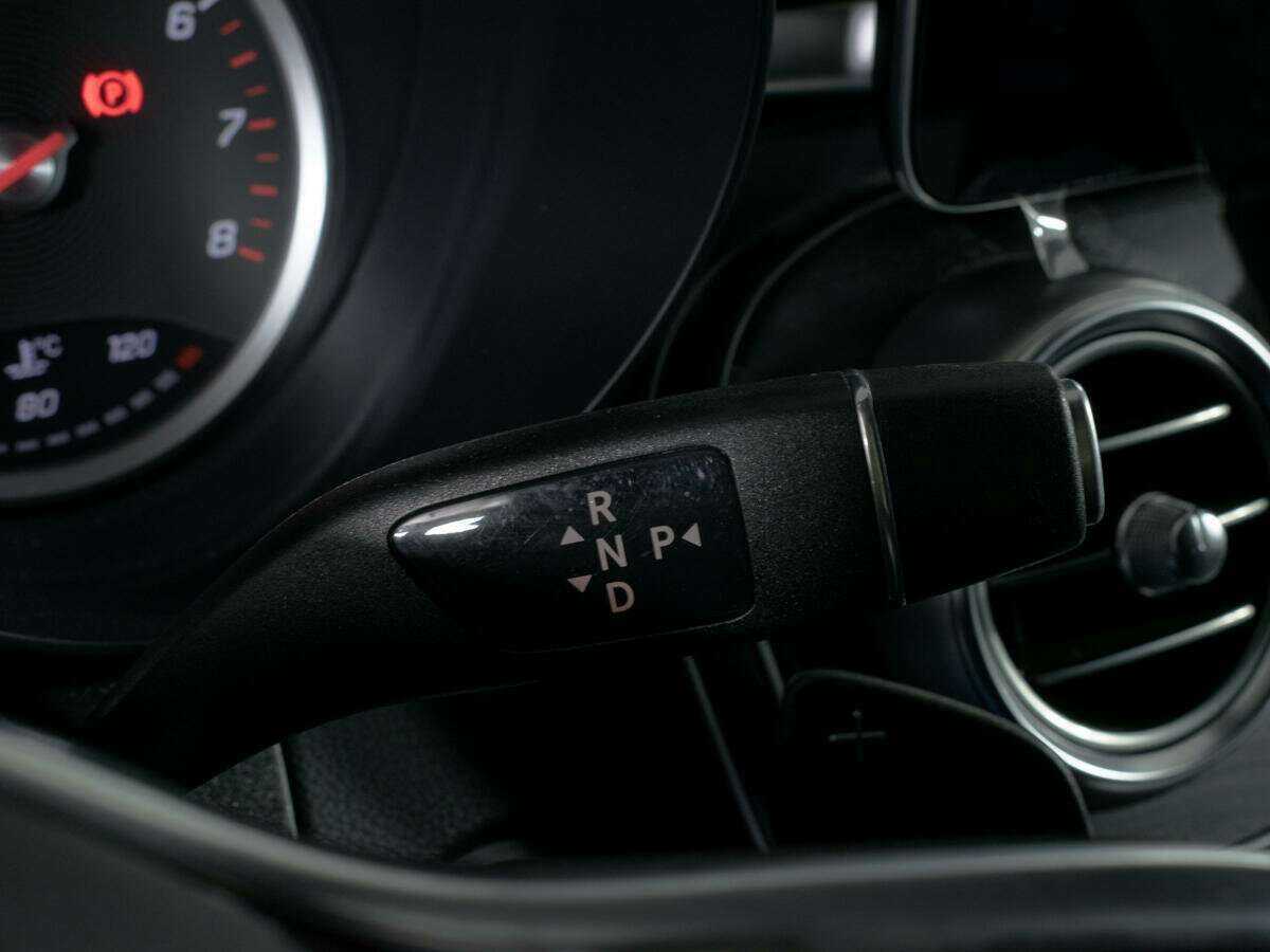 Mercedes-Benz GLC с пробегом — 2021 год. Фото: #12