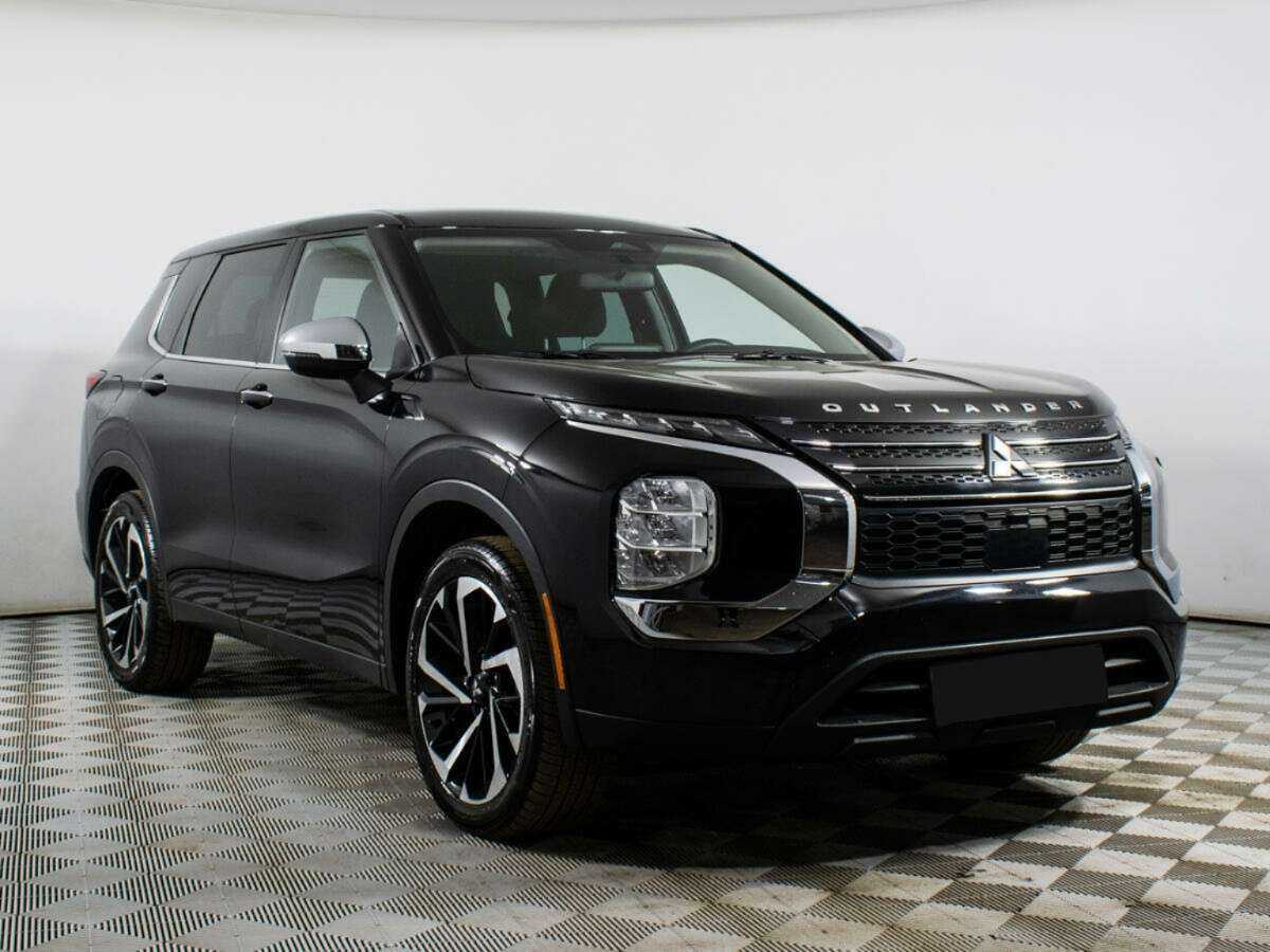 Mitsubishi Outlander с пробегом — 2022 год. Фото: #2