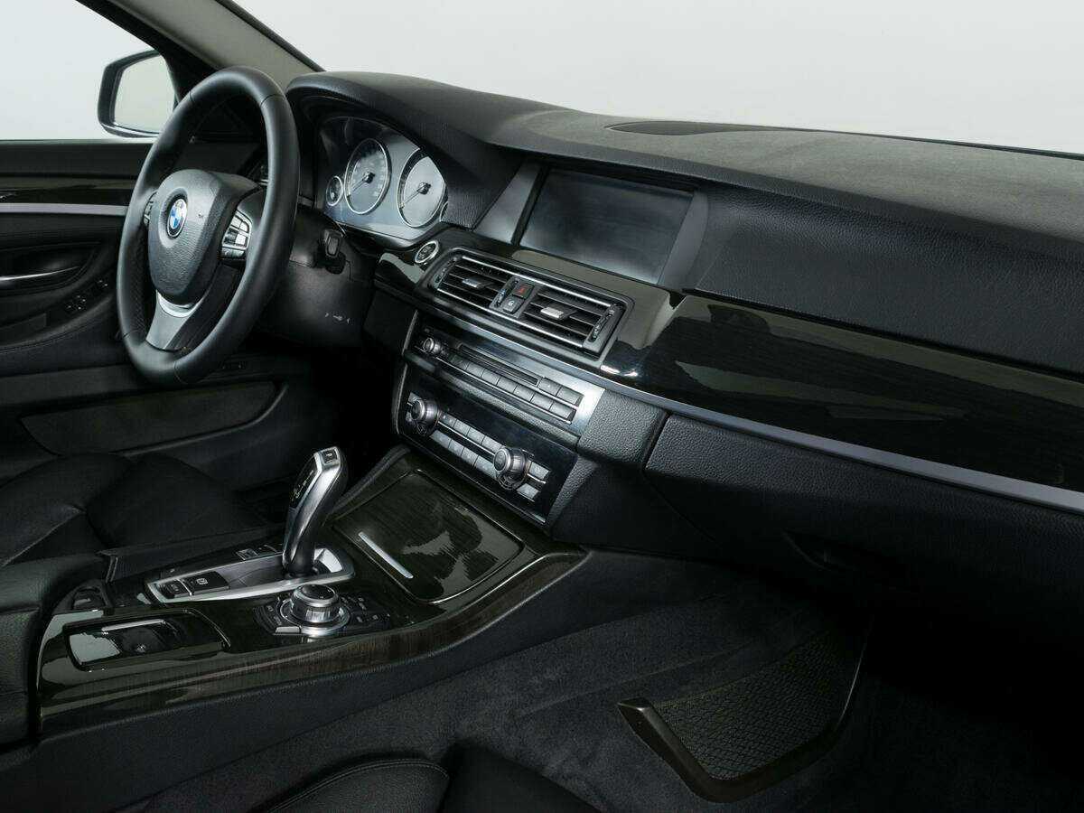 BMW 5 серии с пробегом — 2011 год. Фото: #7