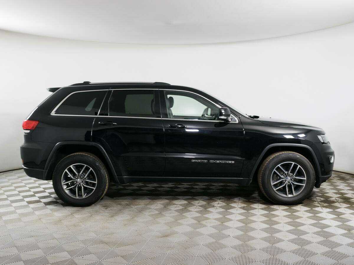 Jeep Grand Cherokee с пробегом — 2017 год. Фото: #3
