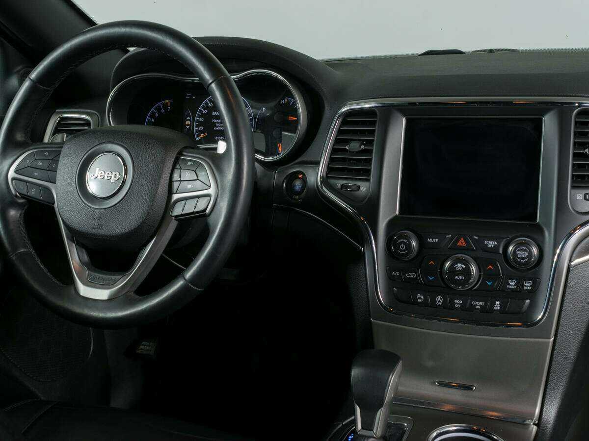Jeep Grand Cherokee с пробегом — 2017 год. Фото: #10
