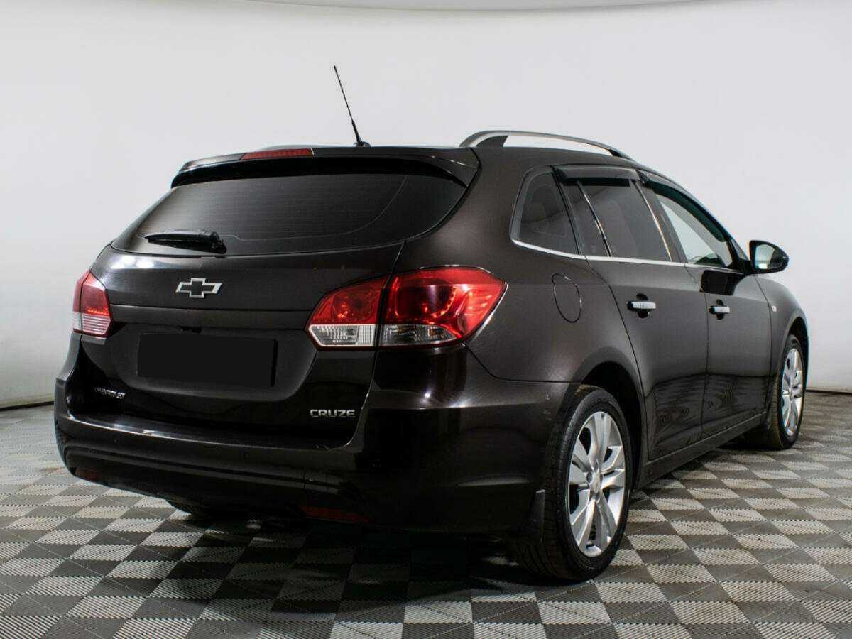 Chevrolet Cruze с пробегом — 2013 год. Фото: #3
