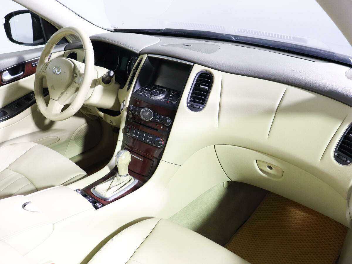 Infiniti EX с пробегом — 2013 год. Фото: #8