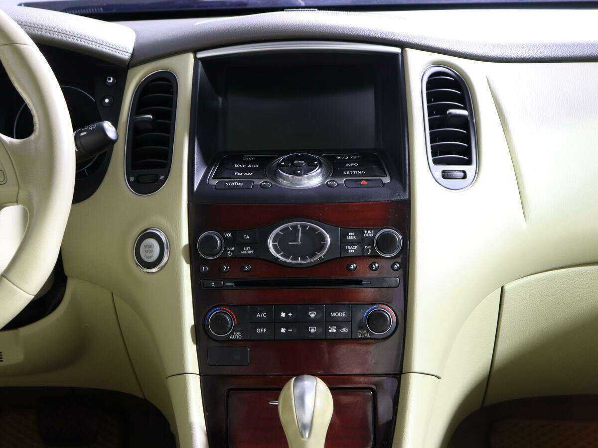 Infiniti EX с пробегом — 2013 год. Фото: #12