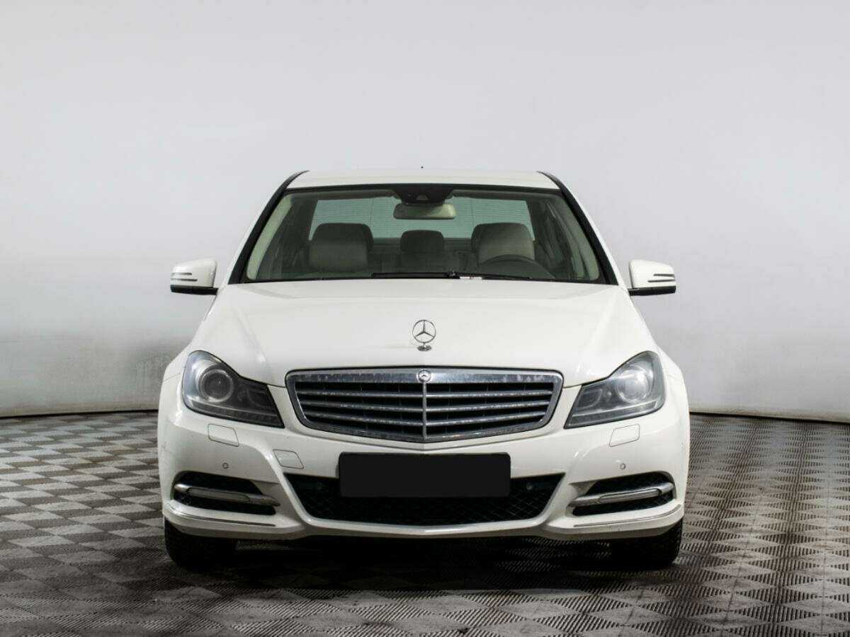 Mercedes-Benz C-Класс с пробегом — 2011 год. Фото: #1