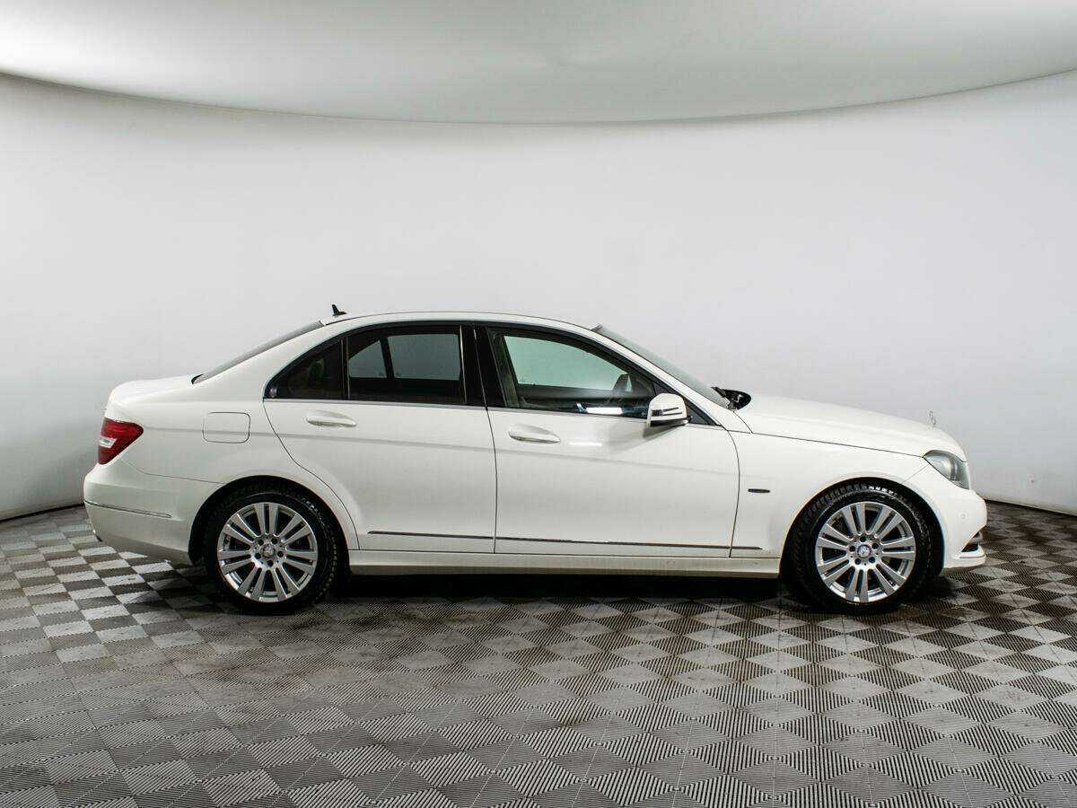 Mercedes-Benz C-Класс с пробегом — 2011 год. Фото: #3