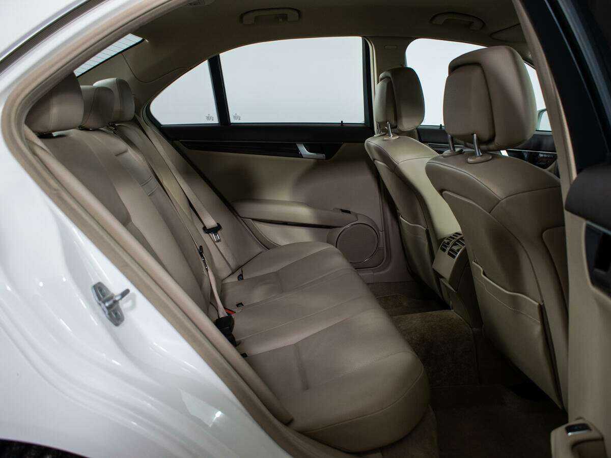 Mercedes-Benz C-Класс с пробегом — 2011 год. Фото: #8