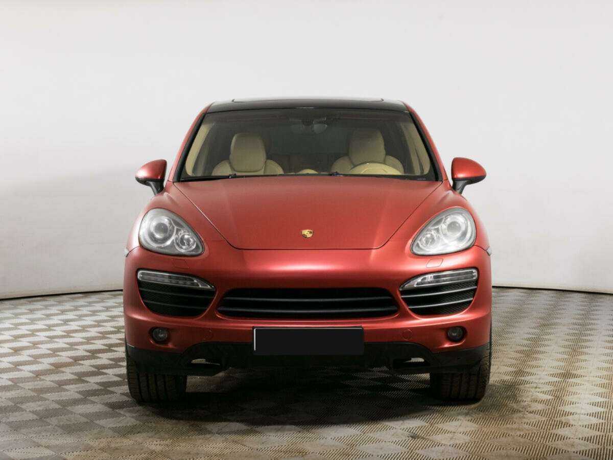 Porsche Cayenne с пробегом — 2012 год. Фото: #1