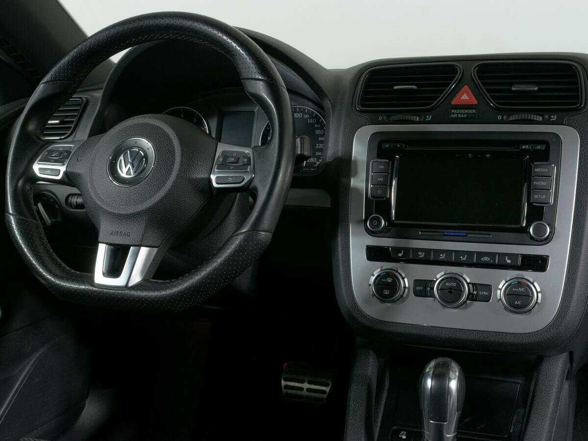 Volkswagen Scirocco с пробегом — 2013 год. Фото: #10